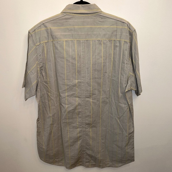 Quiksilver Mens Button Down Cotton Short Sleeve Shirt - Picture 5 of 8